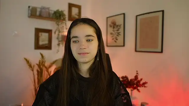 Gia Paige18 online show from October 3, 2025, 8:27 am