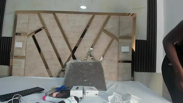 sweetebonny1 online show from December 7, 2024, 7:54 am