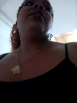 ELLA KELLY online show from May 5, 2026, 11:46 am