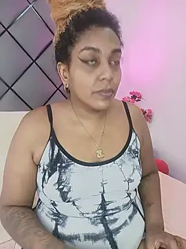 ELLA KELLY online show from June 25, 2026, 11:48 am