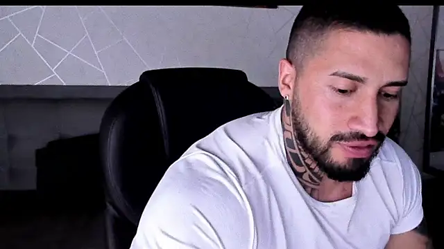 Cristian Walker online show from February 2, 2026, 9:36 pm