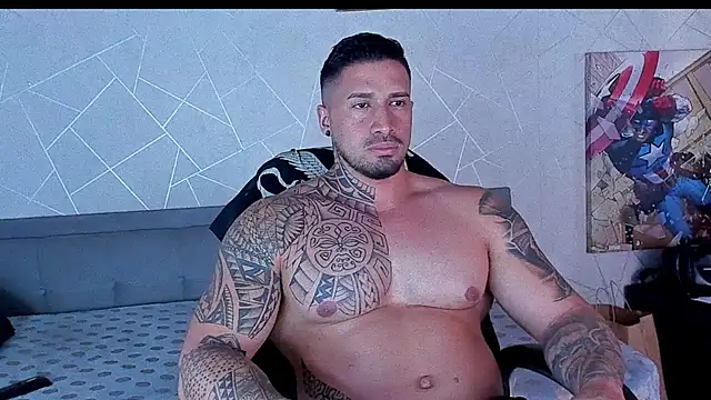 Snapshot of Cristian_Walker chatting on June 22, 2026, 11:29 am Cristian Walker online show from June 22, 2026, 11:29 am