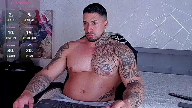 Snapshot of Cristian_Walker chatting on July 4, 2026, 1:04 pm Cristian Walker online show from July 4, 2026, 1:04 pm