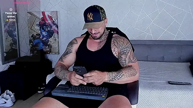 Snapshot of Cristian_Walker chatting on July 21, 2026, 11:33 am Cristian Walker online show from July 21, 2026, 11:33 am