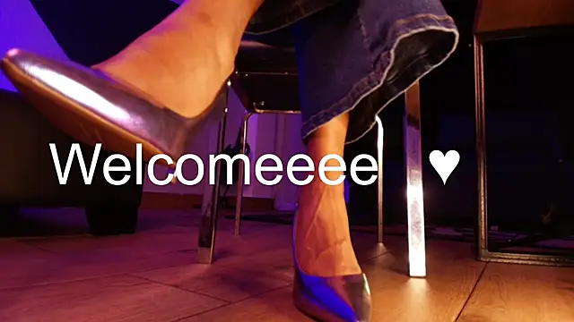 Pia mo online show from October 29, 2025, 2:21 am