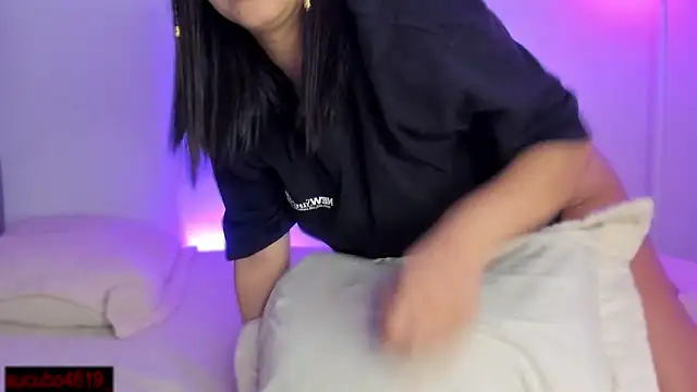 MelodyAdamss online show from November 9, 2025, 2:15 am