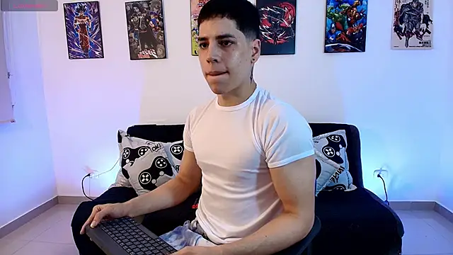 jonathanjoestar  online show from April 25, 2026, 11:46 pm