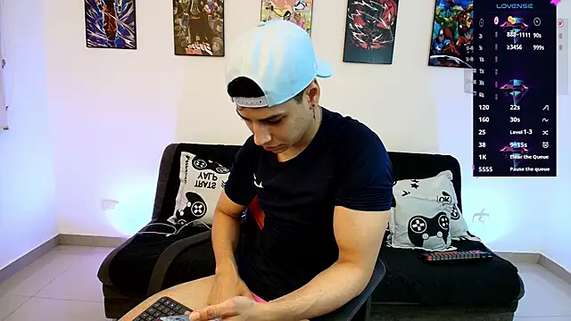 jonathanjoestar  online show from June 11, 2026, 12:32 am
