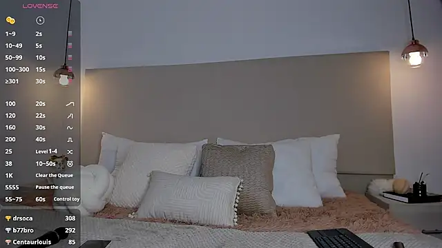 JennSanz online show from December 31, 2024, 4:16 am