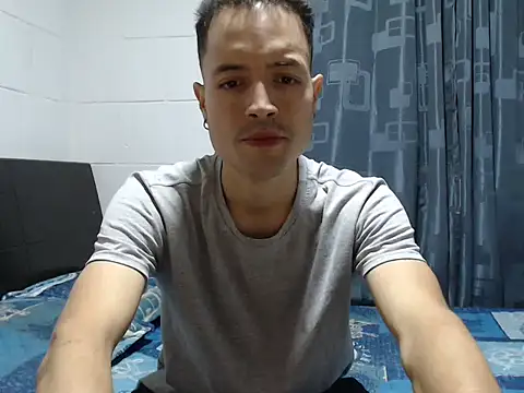 Snapshot of dimitriquiet05 chatting on February 7, 2026, 4:31 am dimitriquiet05 online show from February 7, 2026, 4:31 am