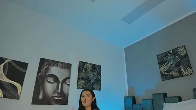 Snapshot of Kathia_Morelli chatting on May 28, 2026, 11:38 am Kathia Morelli online show from May 28, 2026, 11:38 am
