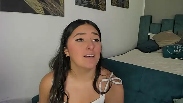 Kathia Morelli online show from November 8, 2025, 11:58 am