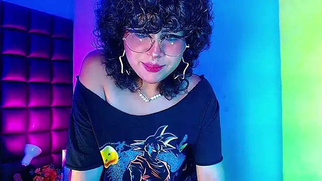 kuromi69 online show from March 12, 2025, 8:30 am