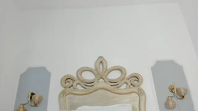 Sara  Williams online show from October 10, 2025, 3:51 am