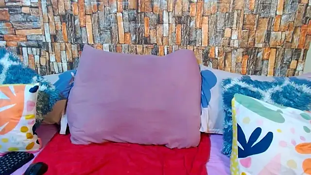 Foxy African online show from December 3, 2025, 2:56 am