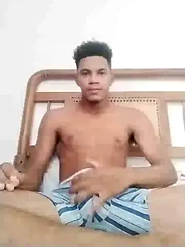 Gutierrez6383 online show from January 28, 2025, 7:00 pm