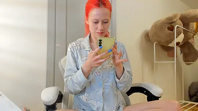 Silly  Milly online show from February 5, 2025, 6:04 pm