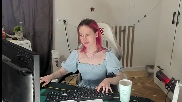 Snapshot of Silly__Milly chatting on March 17, 2026, 3:26 pm Silly Milly online show from March 17, 2026, 3:26 pm