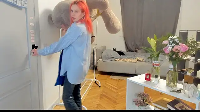 Silly  Milly online show from March 8, 2025, 5:01 pm