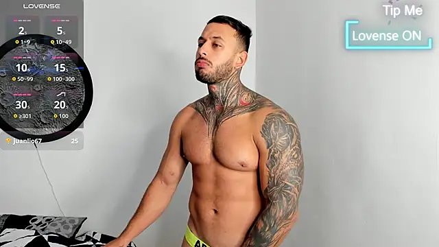 Snapshot of mike_belle chatting on February 9, 2026, 11:58 pm mike belle online show from February 9, 2026, 11:58 pm