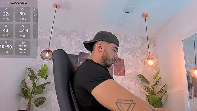 Snapshot of Nate_franco chatting on March 17, 2026, 4:04 am Nate franco online show from March 17, 2026, 4:04 am