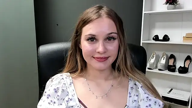 kitty valeria online show from April 29, 2026, 8:48 pm