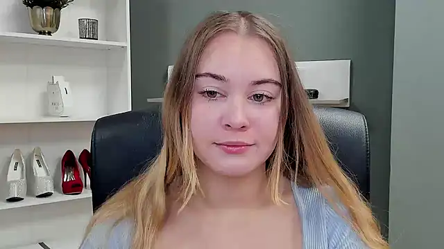 kitty valeria online show from September 28, 2025, 6:31 am