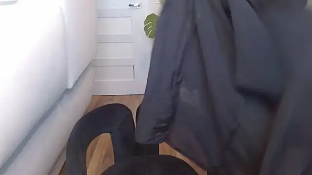 teaseDiana online show from September 25, 2025, 1:39 pm