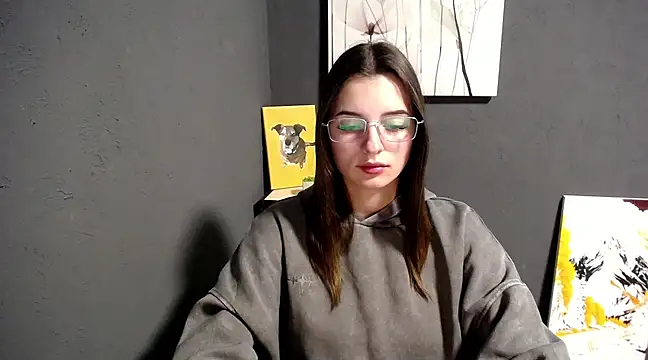 lady olivia  online show from March 4, 2025, 5:34 pm