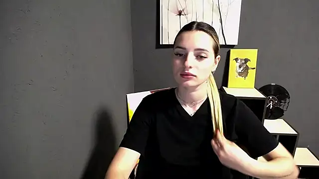 Snapshot of lady_olivia_ chatting on May 12, 2026, 4:13 pm lady olivia online show from May 12, 2026, 4:13 pm