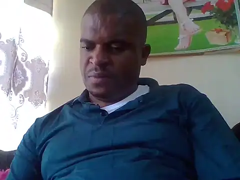 Snapshot of lui_cuuty chatting on September 19, 2025, 12:09 pm lui cuuty online show from September 19, 2025, 12:09 pm