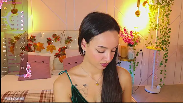 Lolly Neal online show from November 7, 2025, 5:01 am