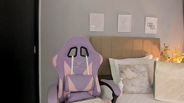 Snapshot of kataleyarios01 chatting on February 6, 2026, 11:34 pm kataleyarios01 online show from February 6, 2026, 11:34 pm