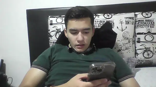 Estebitan vm online show from February 18, 2026, 4:21 am