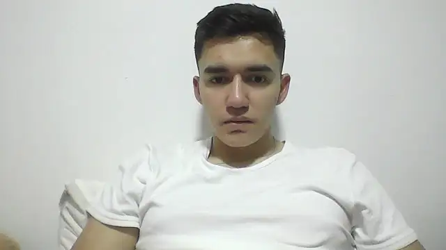 Estebitan vm online show from December 4, 2025, 4:33 am