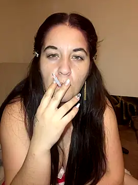 Snapshot of yzabell18 chatting on December 22, 2025, 10:21 pm yzabell18 online show from December 22, 2025, 10:21 pm