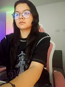 azumiichan online show from September 27, 2025, 12:17 am