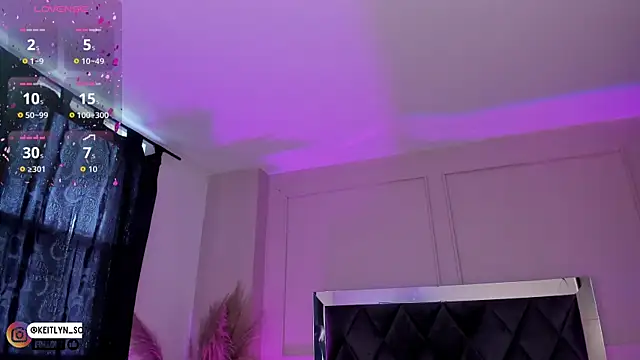 keitlynsoto online show from October 22, 2025, 12:37 pm