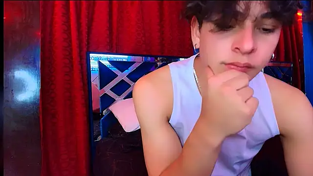 Snapshot of Luke_Howland chatting on June 16, 2026, 6:19 pm Luke Howland online show from June 16, 2026, 6:19 pm