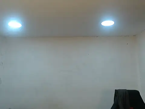 danielitopapuu online show from October 28, 2025, 2:45 am