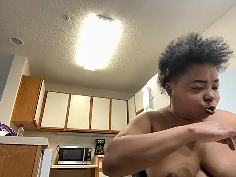 Snapshot of JCCaramelbarbie1 chatting on January 22, 2025, 11:32 pm JCCaramelbarbie1 online show from January 22, 2025, 11:32 pm