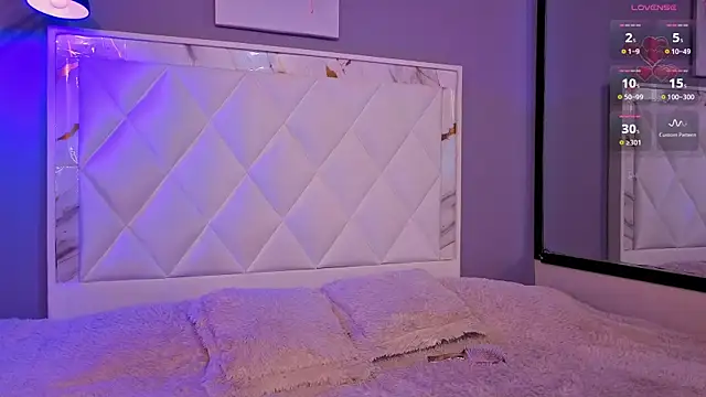 Megan Do Santos online show from February 20, 2026, 2:52 pm