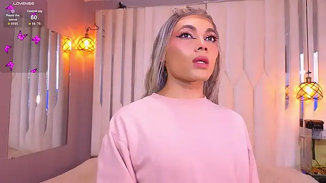Megan Do Santos online show from July 31, 2026, 8:06 pm