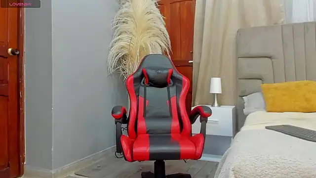 angel adamx online show from September 26, 2025, 4:08 am