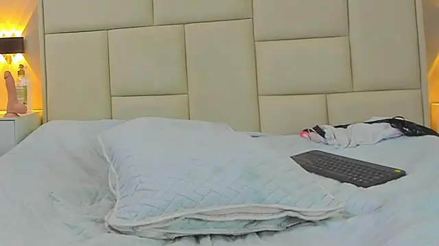 angel adamx online show from March 18, 2025, 9:45 am