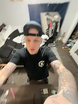 VixyGang online show from March 4, 2026, 4:37 pm