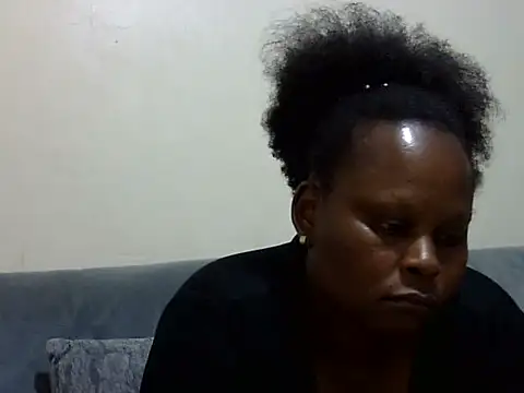 Pretty lilly02 online show from July 2, 2026, 4:13 pm