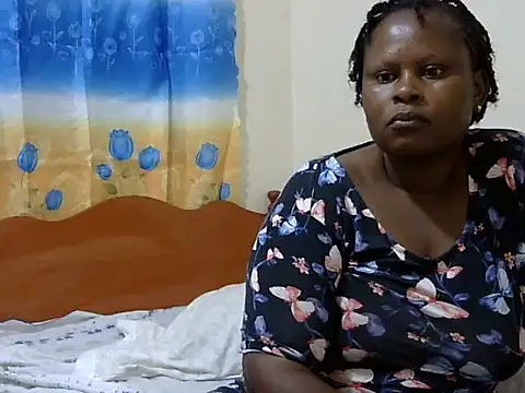 Snapshot of Pretty_lilly02 chatting on March 6, 2026, 4:24 pm Pretty lilly02 online show from March 6, 2026, 4:24 pm