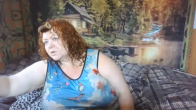 Snapshot of RoseRed69 chatting on June 25, 2026, 4:32 am RoseRed69 online show from June 25, 2026, 4:32 am
