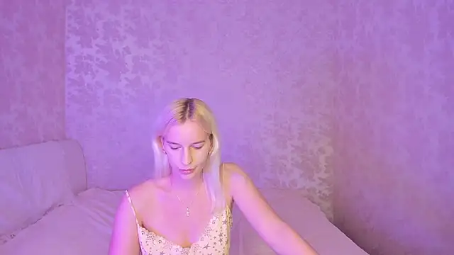 Amanda054 online show from September 14, 2025, 7:53 am